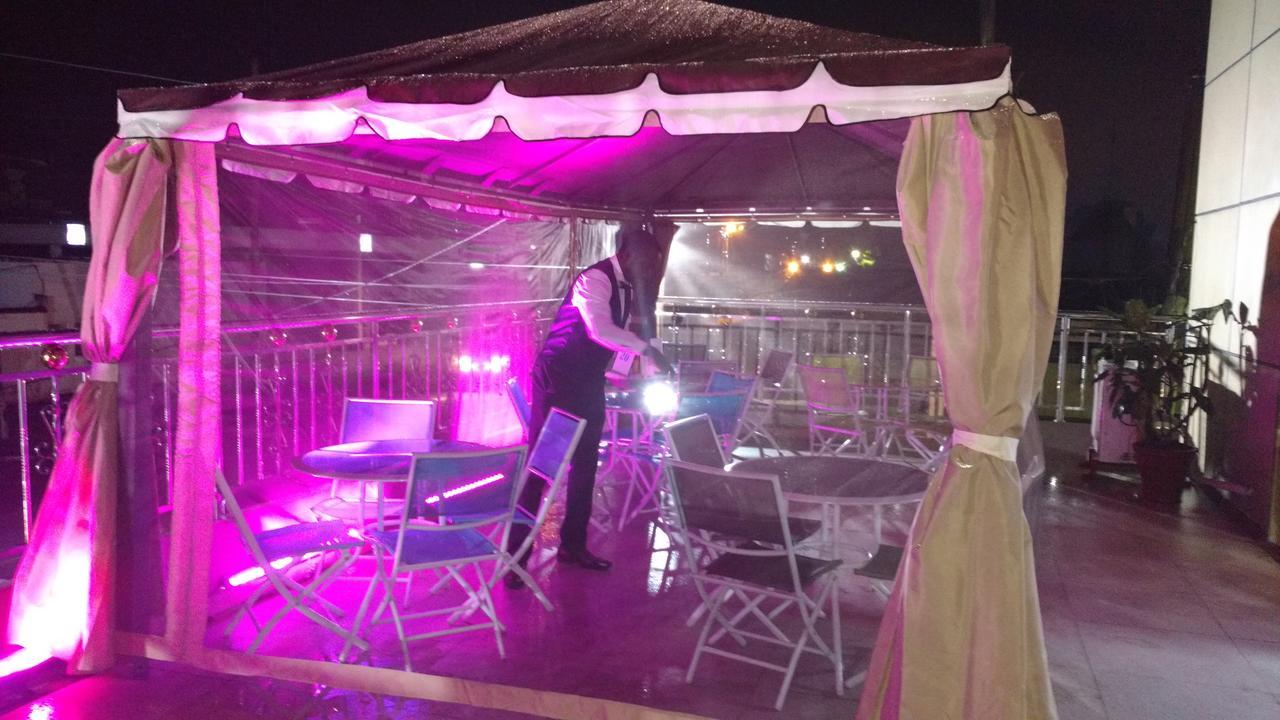 Mbayaville Hotel Ντουάλα Εξωτερικό φωτογραφία